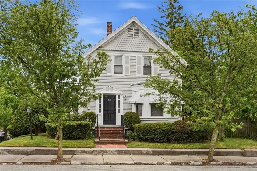 407 Smithfield Avenue, Pawtucket, RI 02860 - #3