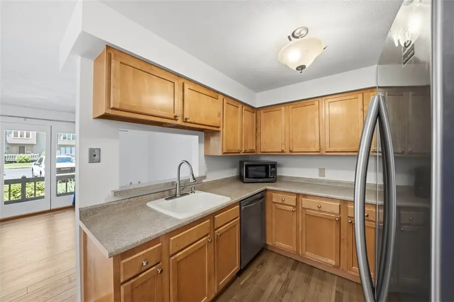 200 Mayfield Avenue #E5, Cranston, RI 02920 - #3
