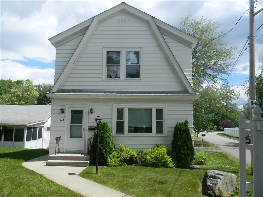 260 Pawtucket Avenue, Rumford, RI 02916 - #2