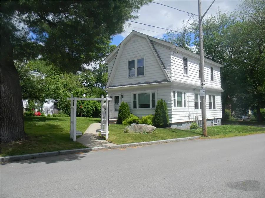 260 Pawtucket Avenue, Rumford, RI 02916 - #3