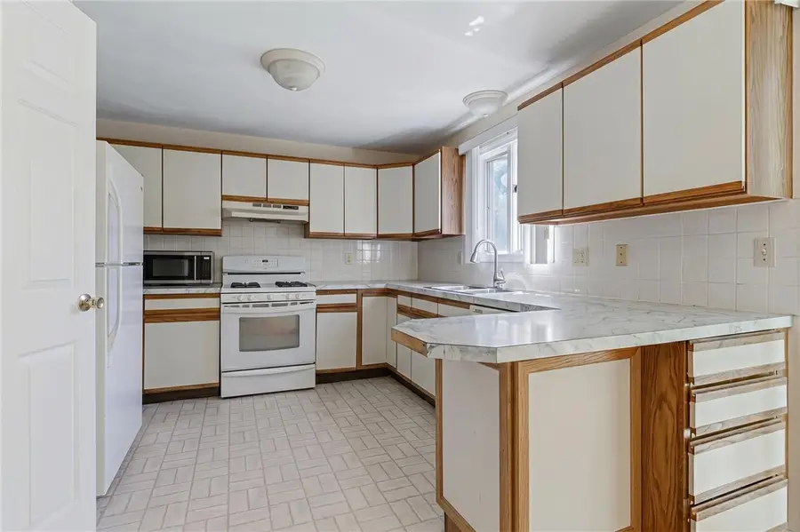 9 Tamarac Drive #D, Smithfield, RI 02828 - #3