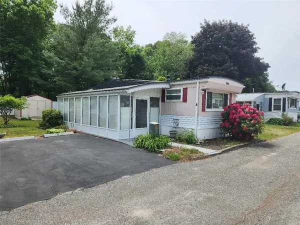 27 Woodward Road, Lincoln, RI 02865