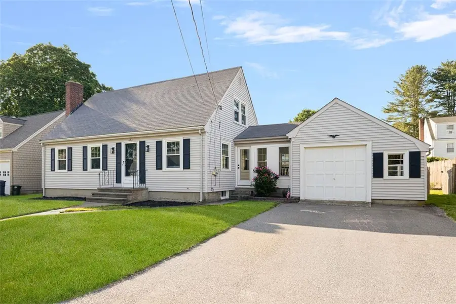 125 Fiske Avenue, Cumberland, RI 02864 - #2