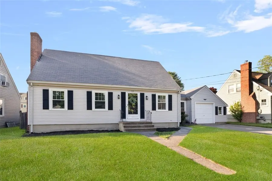 125 Fiske Avenue, Cumberland, RI 02864 - #3