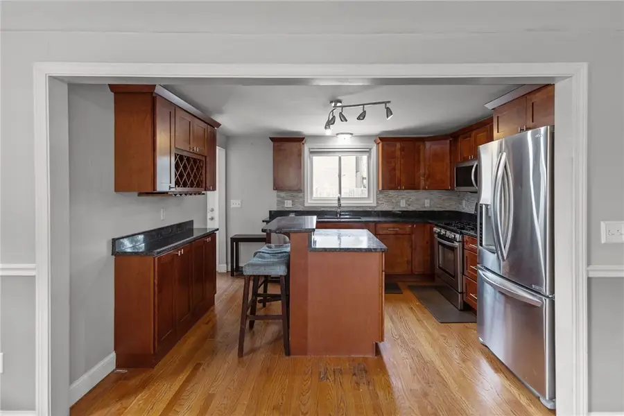 83 Bateman Avenue, Cranston, RI 02920 - #3