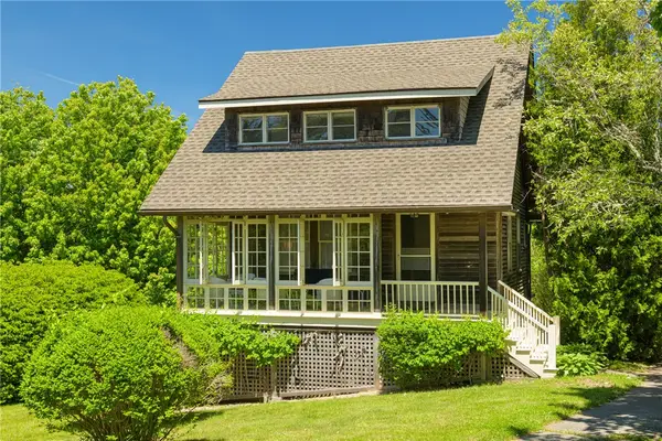 6 Chapel Place, Westerly, RI 02891