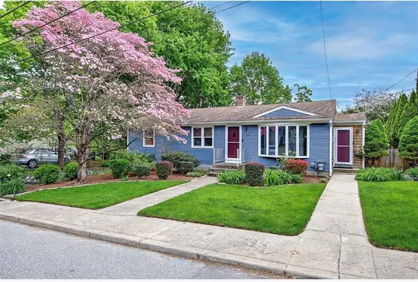 135 Foote Street, Barrington, RI 02806