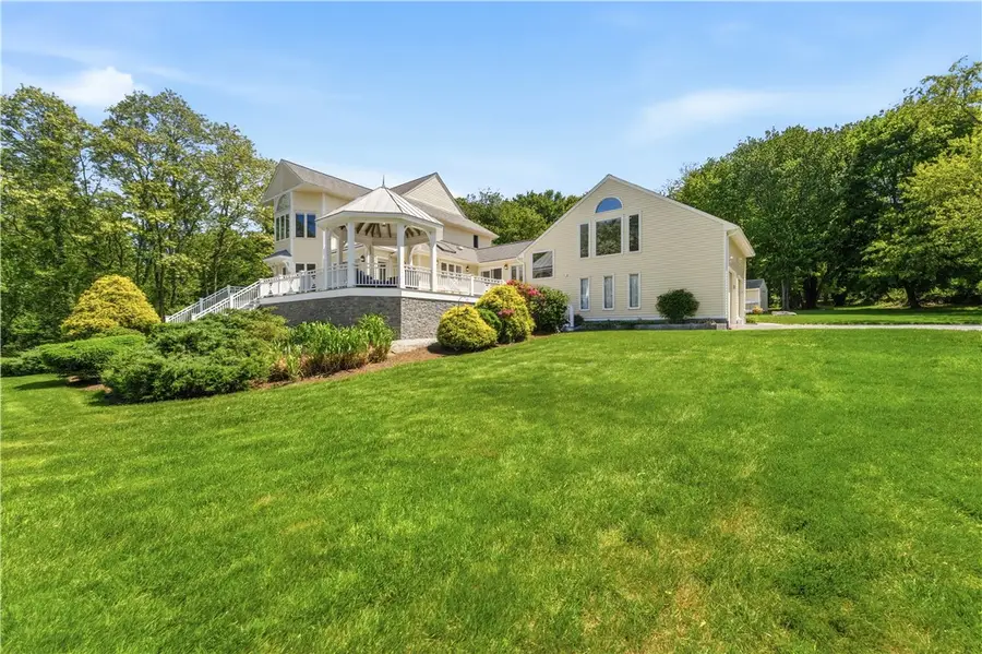 38 Gondola Avenue, Jamestown, RI 02835 - #3