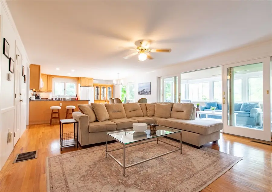 10 Cross Road, Narragansett, RI 02882 - #2