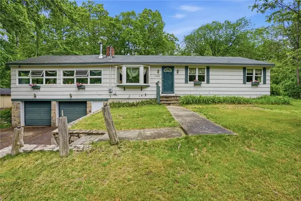 1556 Harkney Hil Road, Coventry, RI 02816