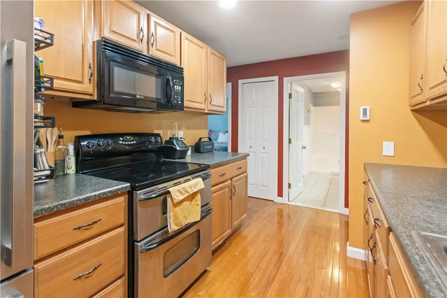 117 John Street #11, Lincoln, RI 02865 - #2
