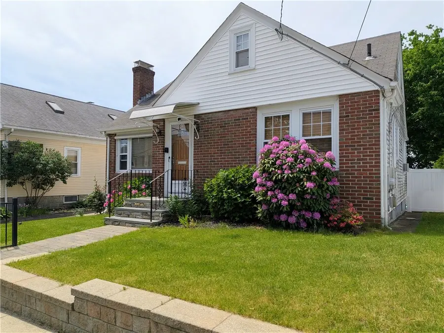 326 Sharon Street, Providence, RI 02908 - #3