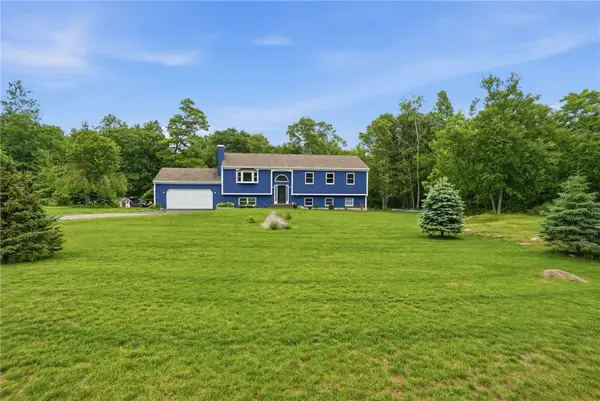 7 Fox Ridge Drive, Richmond, RI 02898