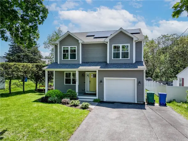 100 East View Avenue, Cranston, RI 02920