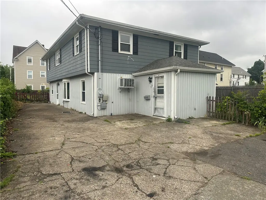 39 Locust Street, Pawtucket, RI 02860 - #1