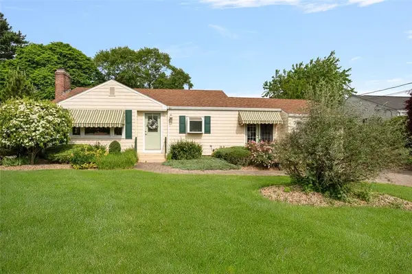 67 Plantation Drive, Cranston, RI 02920