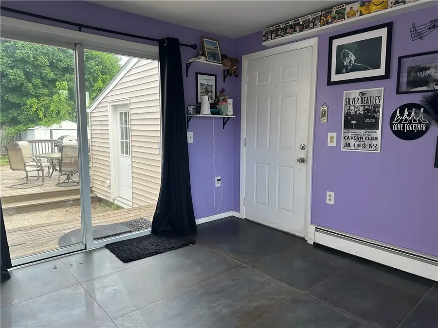 88 Glenbrook Road, Warwick, RI 02889 - #3