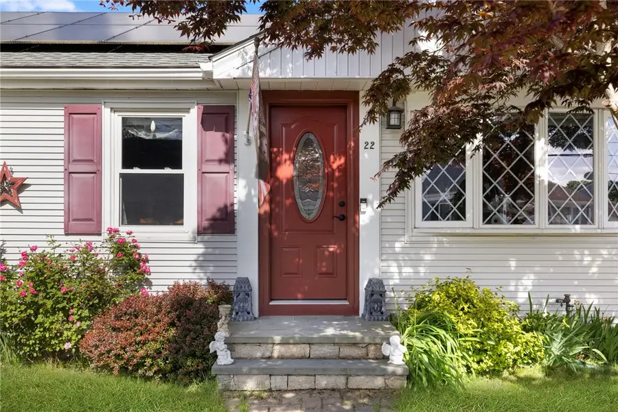 22 Mayfield Street, Pawtucket, RI 02861 - #3