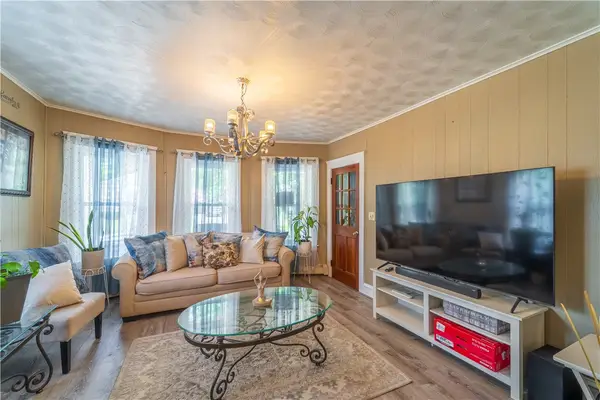 18 Dunnell Avenue, Pawtucket, RI 02860