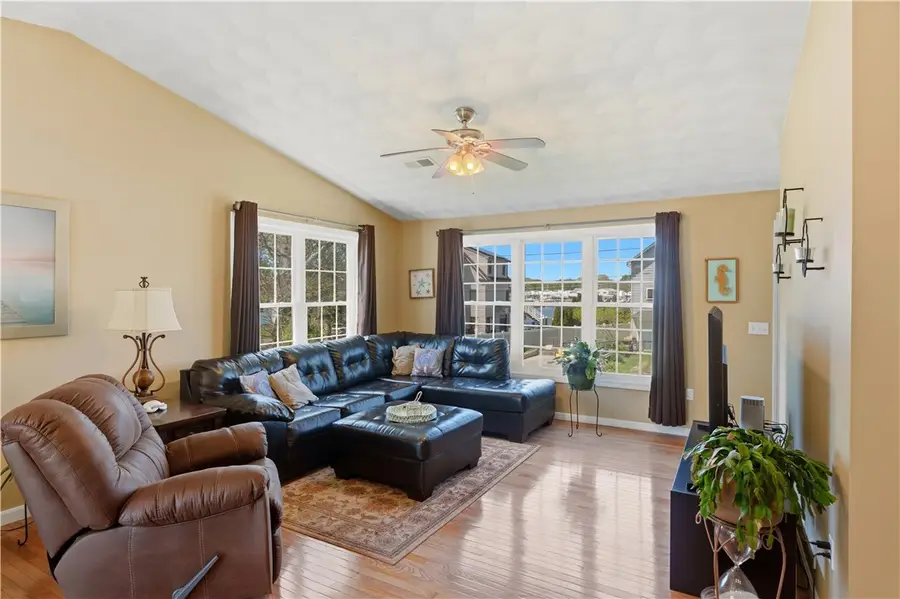 48 Harris Avenue, Warwick, RI 02889 - #3