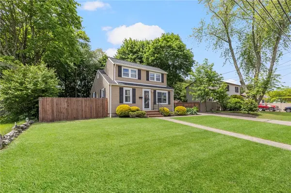 143 Endicott Drive, Warwick, RI 02886