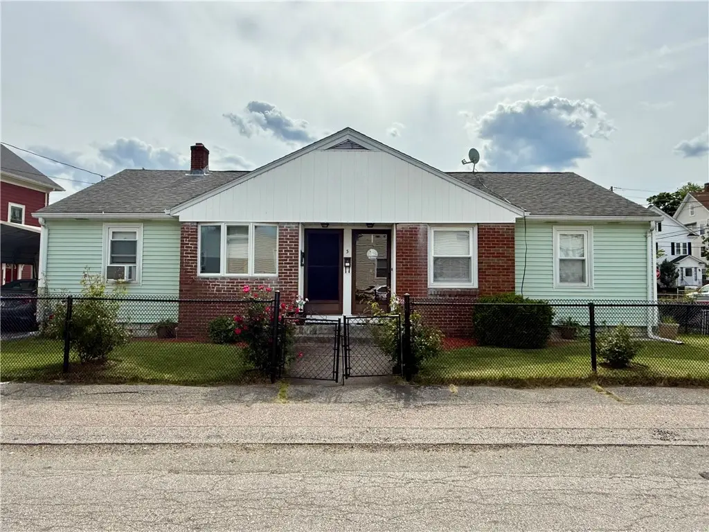 3 Clover Street, Pawtucket, RI 02860 - #1