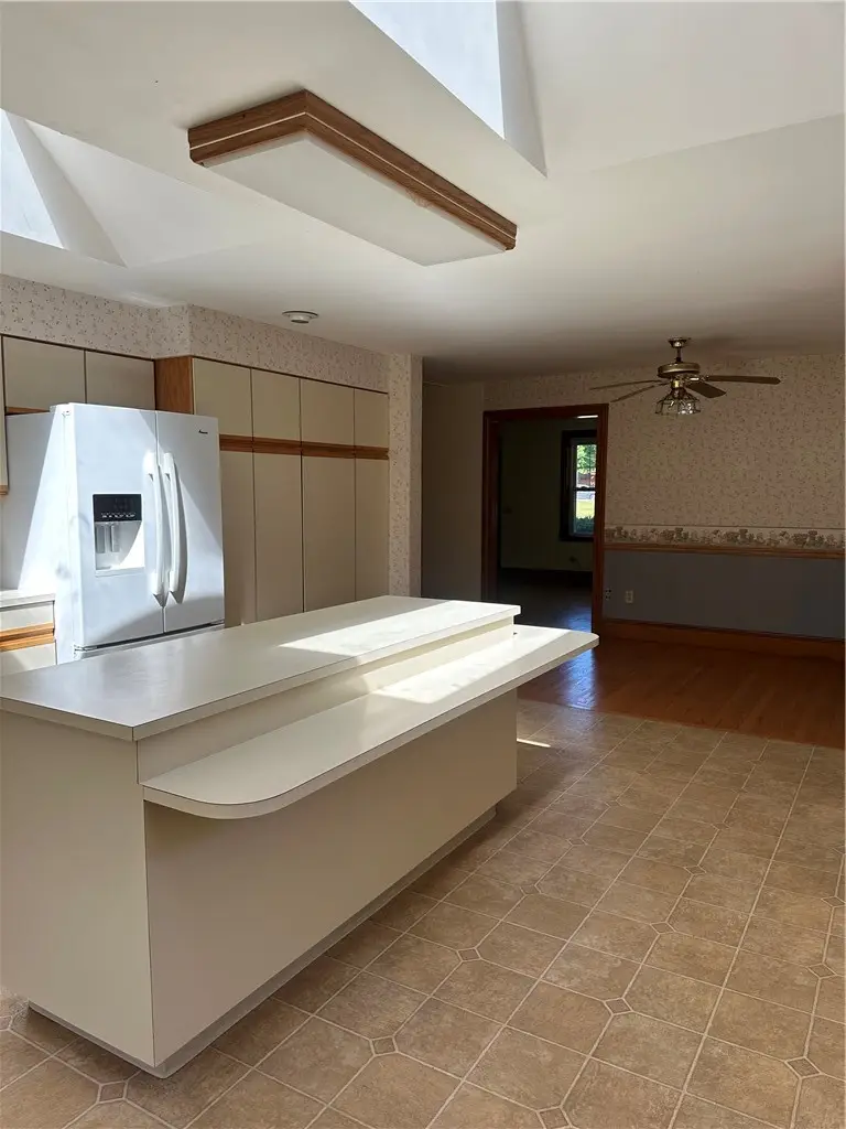 6 Church Street, Smithfield, RI 02828 - #3