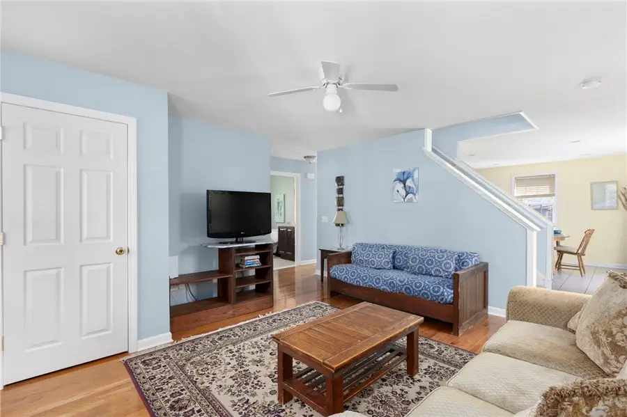 18 Altin Avenue, South Kingstown, RI 02881 - #3