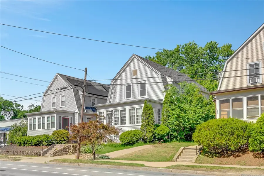 1058 Narragansett Boulevard, Cranston, RI 02905 - #3