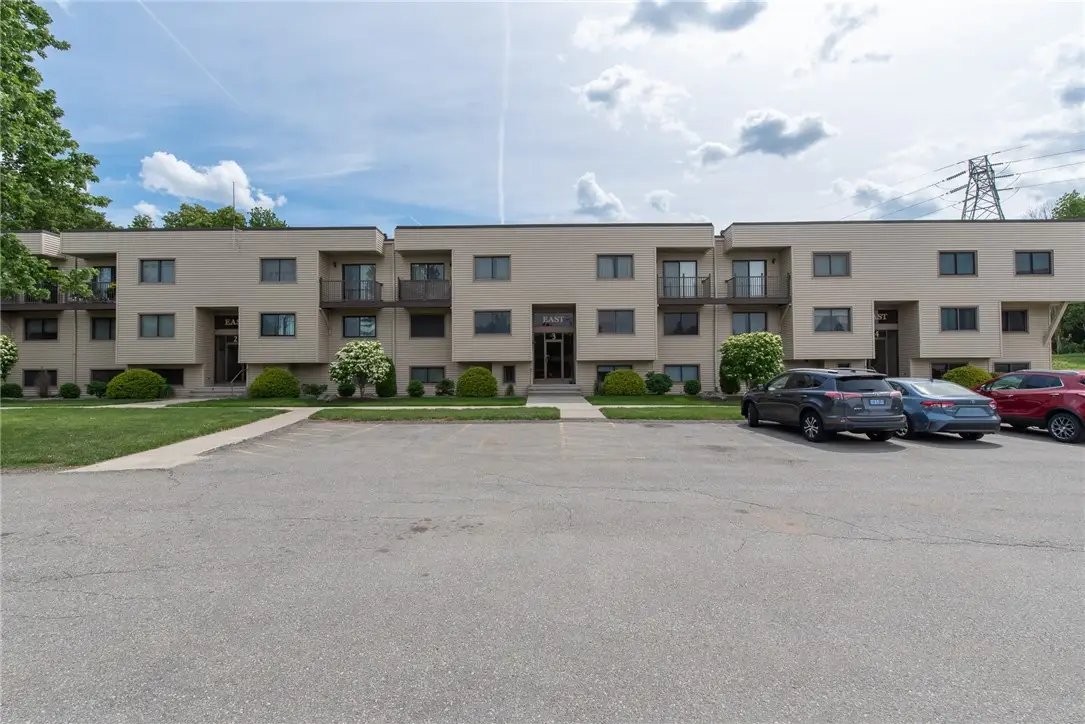 196 Old River Road #3B East, Lincoln, RI 02865 - #1