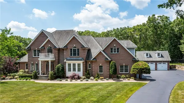 7 Josephine Drive, Smithfield, RI 02917