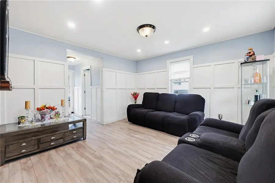 196 Simmonsville Avenue, Johnston, RI 02919 - #2