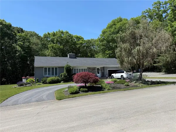 42 Elmdale Avenue, Johnston, RI 02919