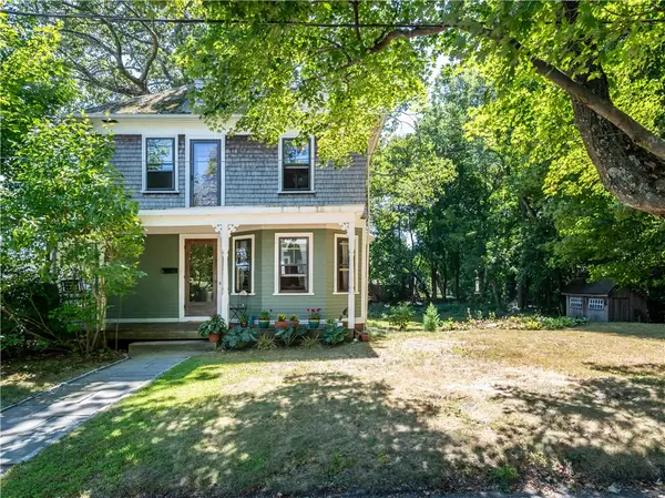 12 Manton Street, Warwick, RI 02818