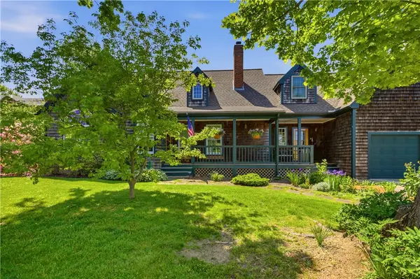 82 Clinton Avenue, Jamestown, RI 02835