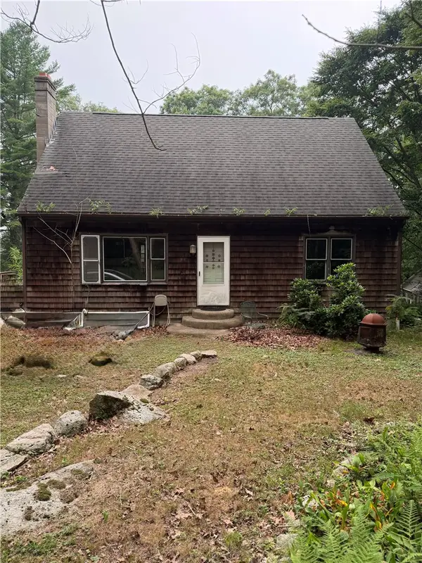 1911 South County Trail, South Kingstown, RI 02892