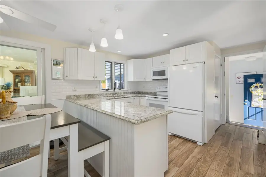 500 Third Beach Road, Middletown, RI 02842 - #3