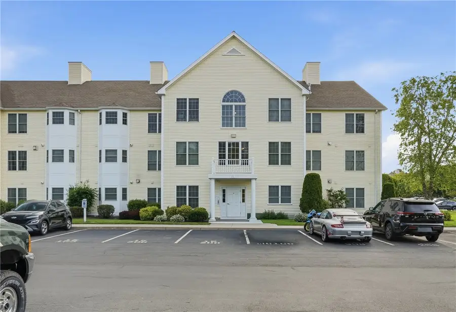 15 Saw Mill Drive #307, North Kingstown, RI 02852 - #2