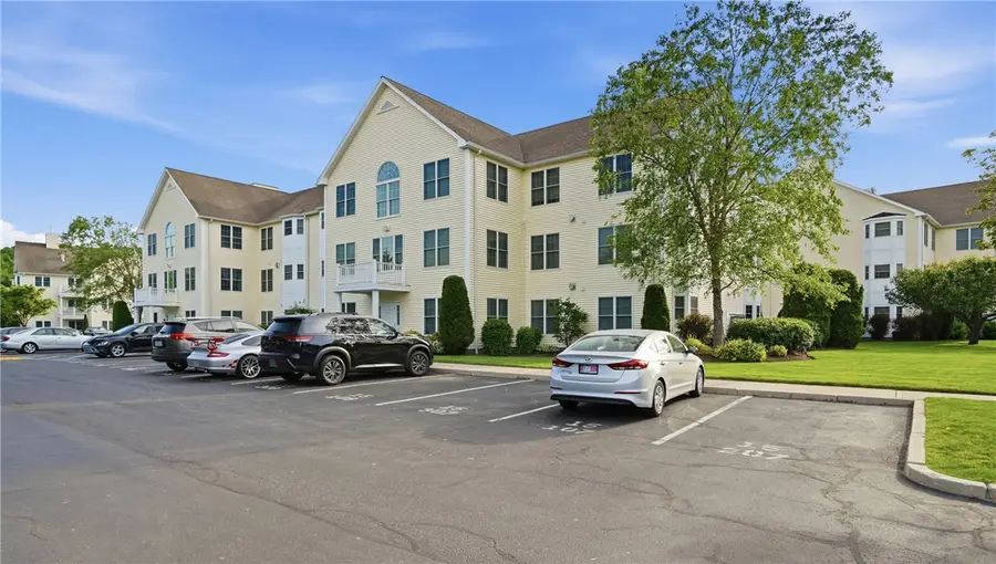 15 Saw Mill Drive #307, North Kingstown, RI 02852 - #3