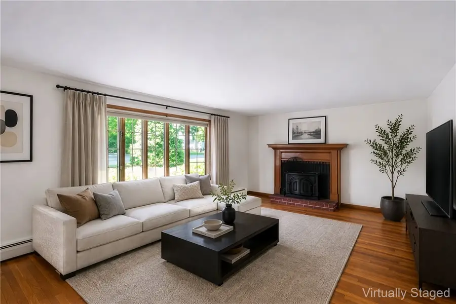 105 Fairfield Drive, North Kingstown, RI 02852 - #2