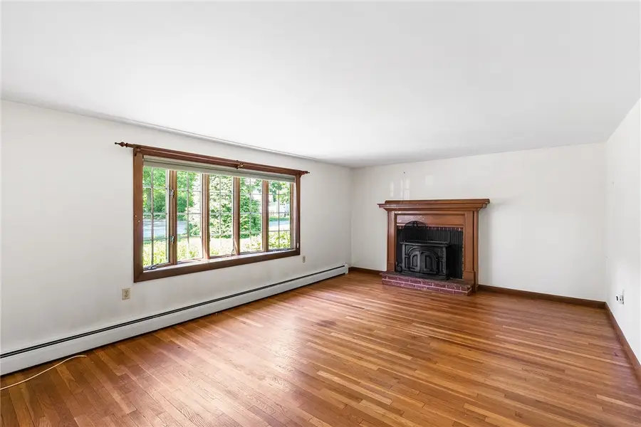 105 Fairfield Drive, North Kingstown, RI 02852 - #3