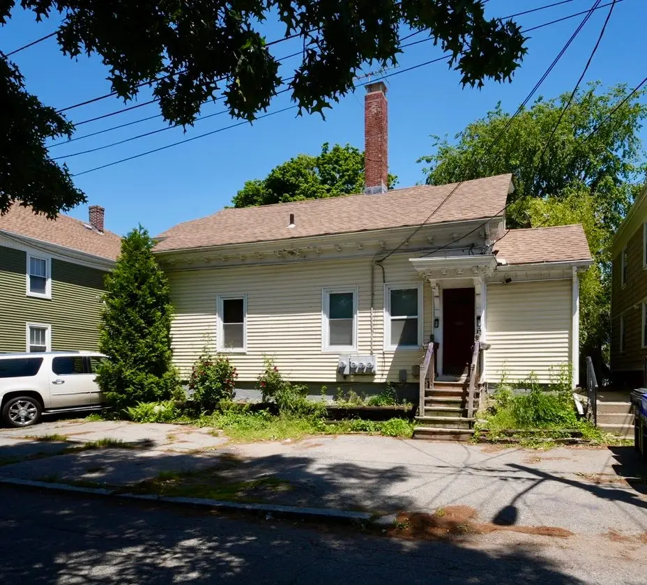 8 Washington Street, Pawtucket, RI 02860 - #1