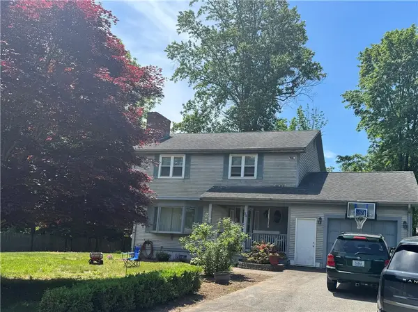 36 Oak Hill Road, North Kingstown, RI 02852