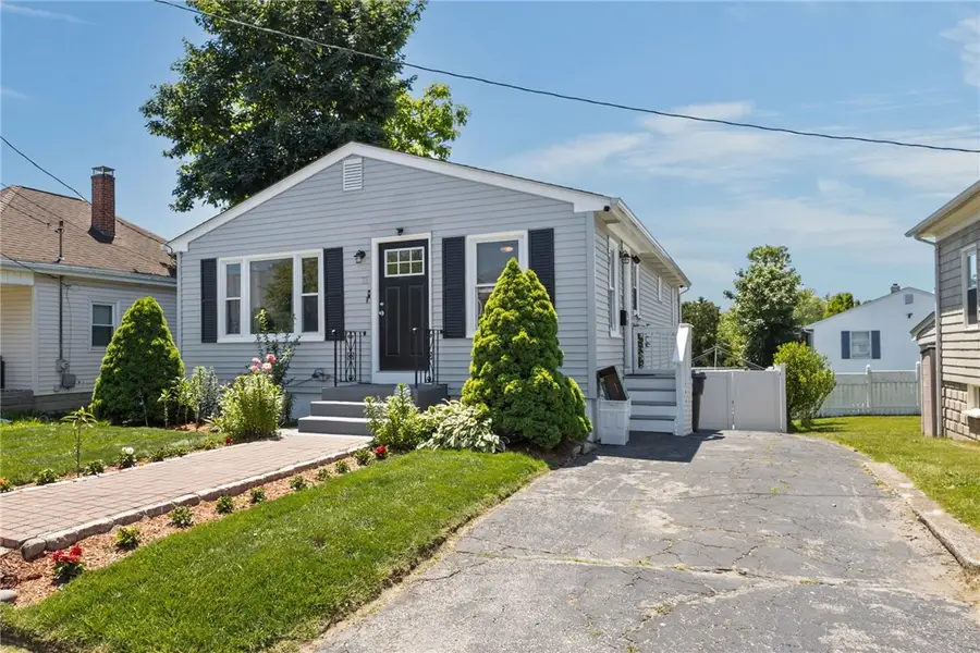33 Belmont Avenue, East Providence, RI 02914 - #3