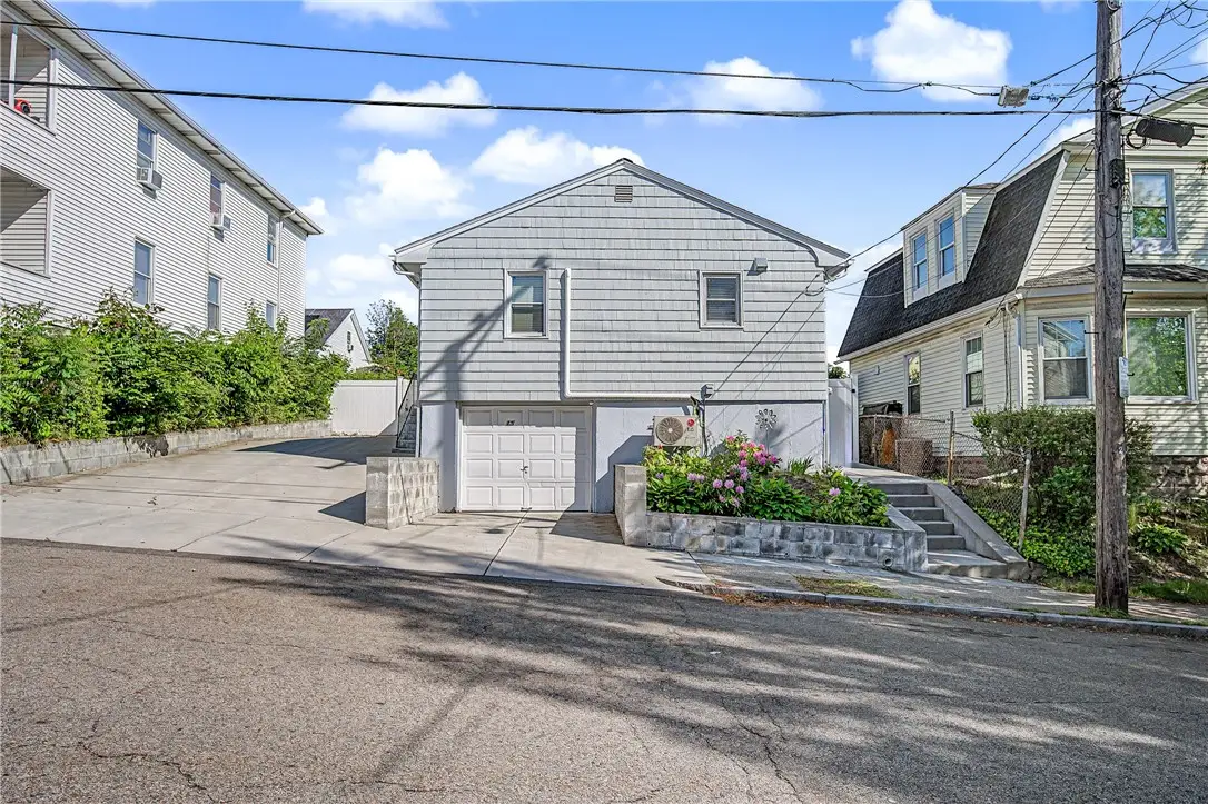 15 Beechwood Avenue, Pawtucket, RI 02860 - #1