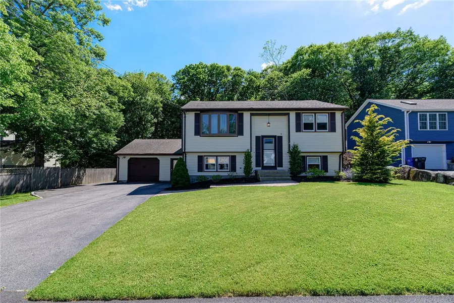 42 Seminole Trail, Cranston, RI 02921 - #2
