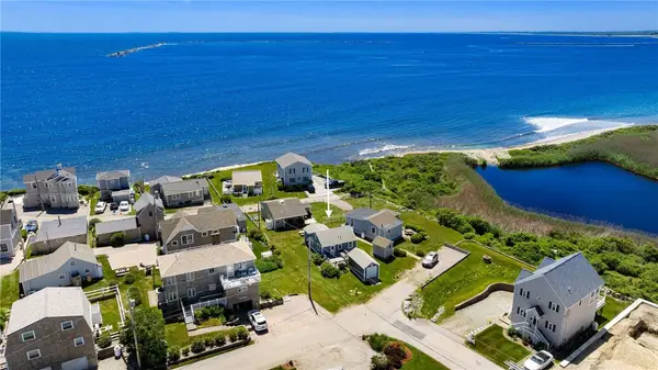 11 Woodruff Street, Narragansett, RI 02882