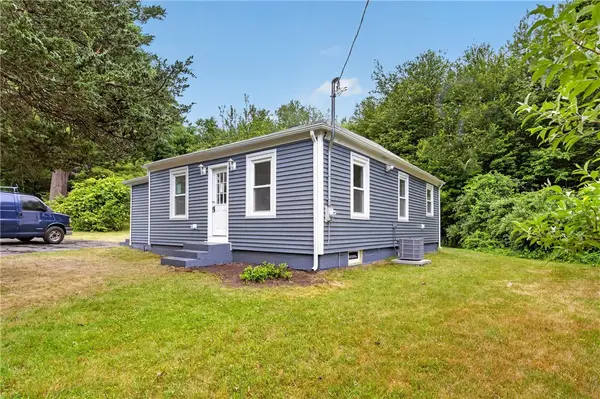 5 Lees Lane, Glocester, RI 02814