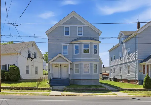 903 Roosevelt Avenue, Pawtucket, RI 02860