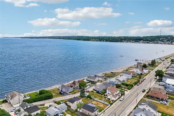 479 Park Avenue, Portsmouth, RI 02871